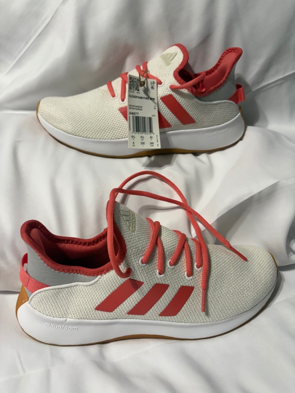 Adidas woman cloudfoam sneakers size 8